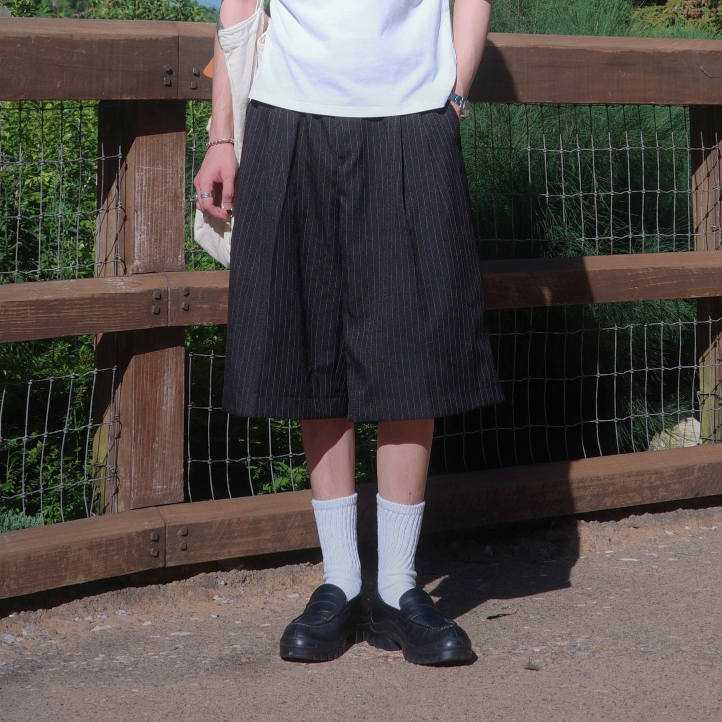 Pleated Stripe Half Pants