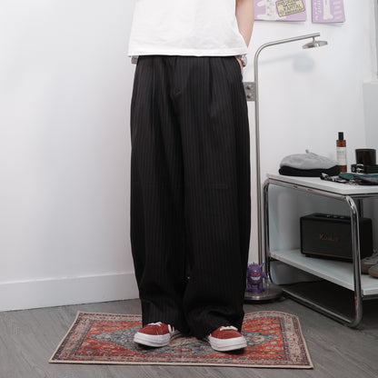 Pleated Stripe Baggy Trousers